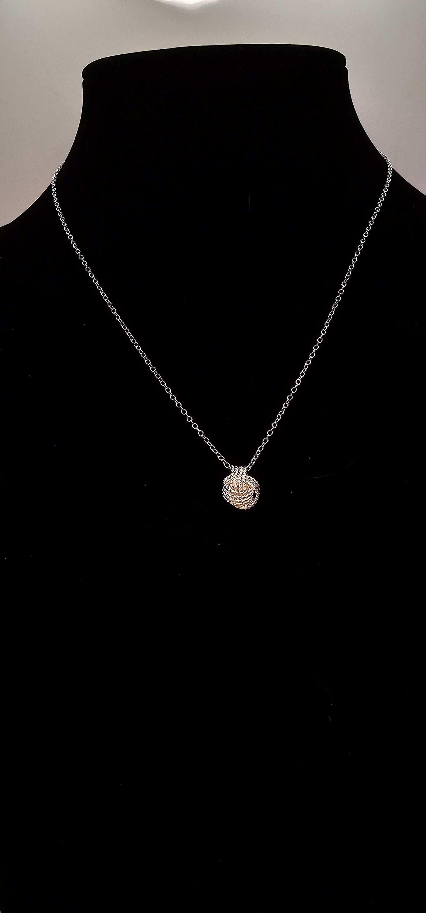 925 SILVER KNOT NECKLACE