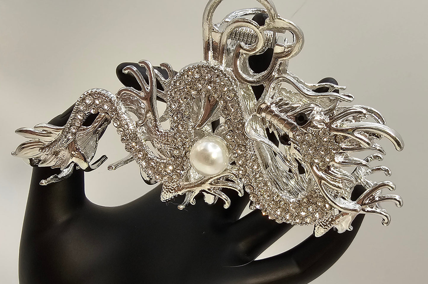 DRAGON HAIR CLIP