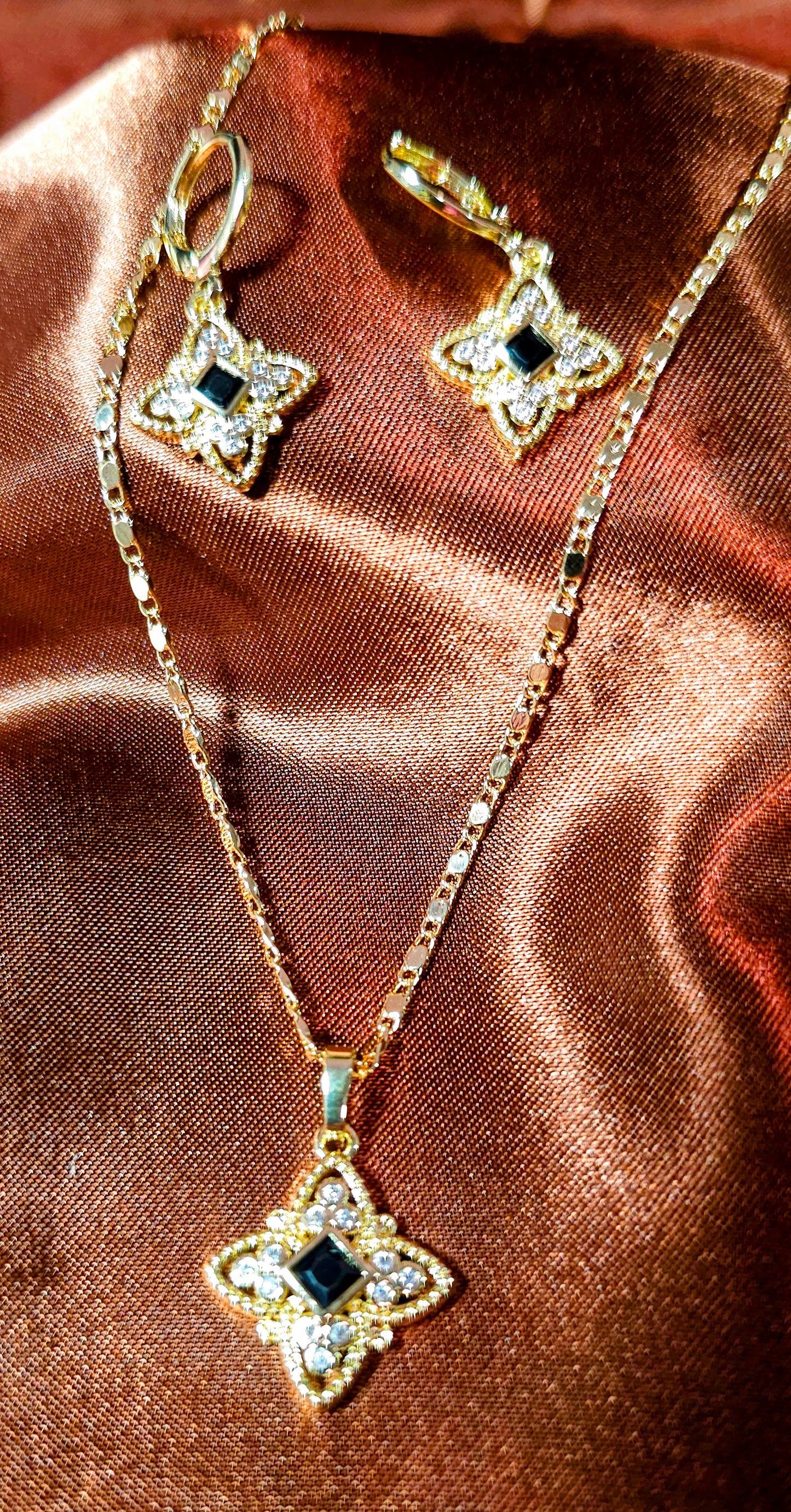 18k Gold Necklace and Earring set