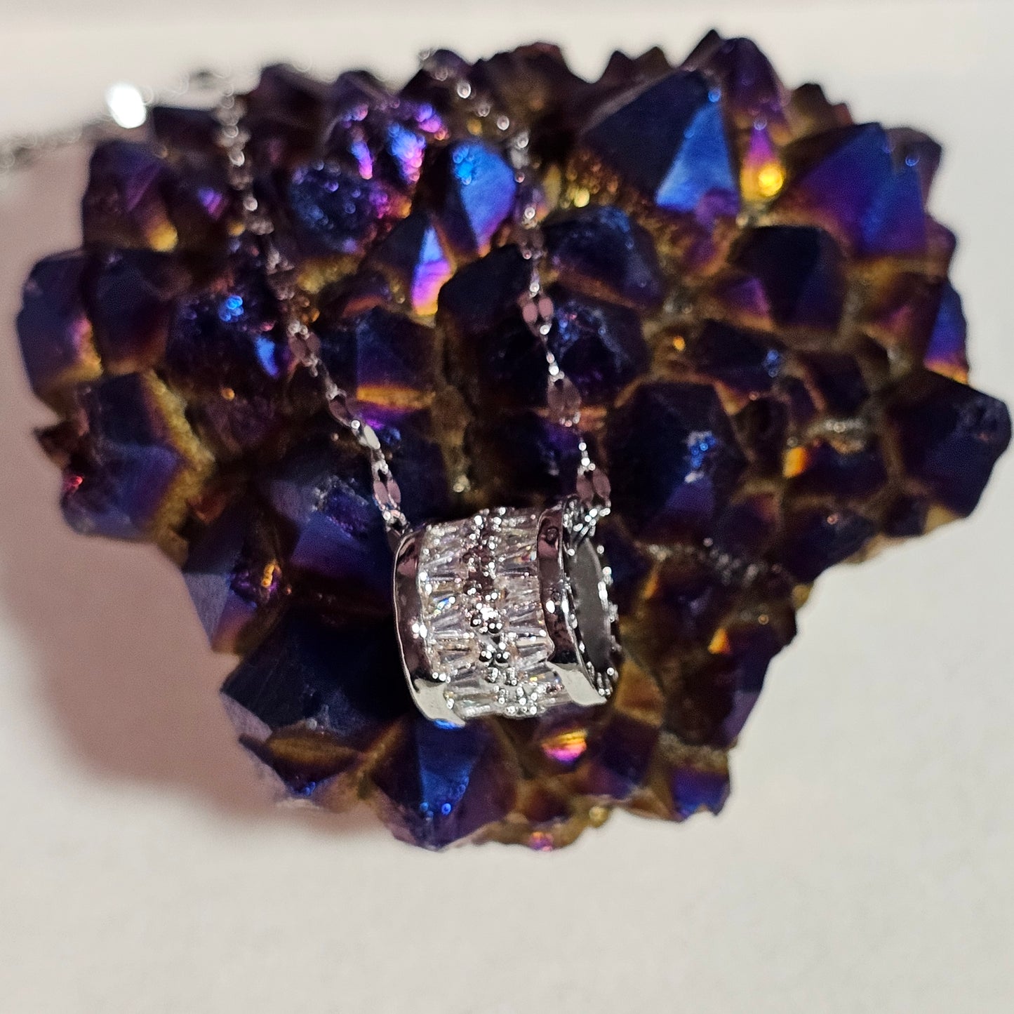 GOLD OR SILVER BARREL NECKLACE