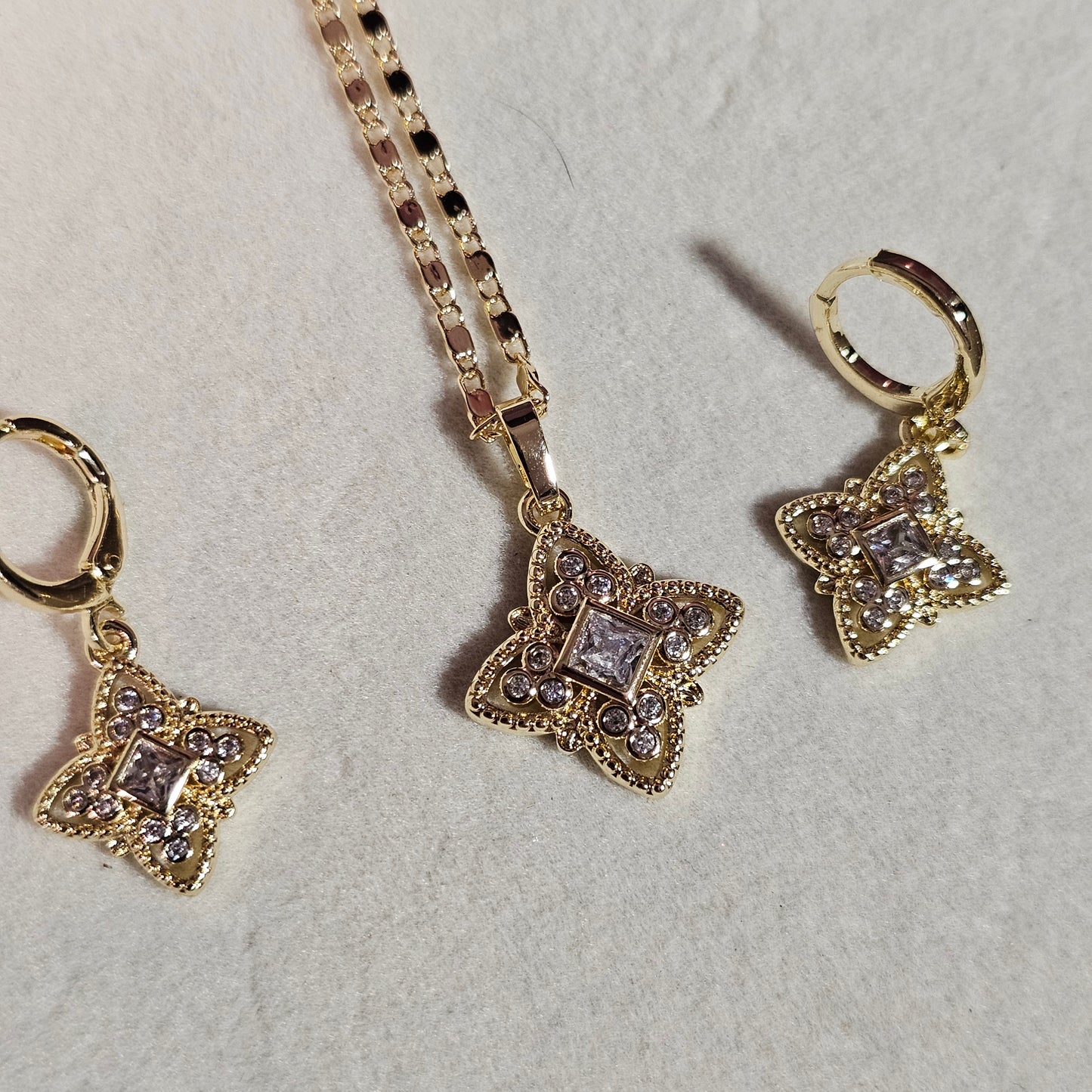 Star Shaped Necklace and Earring set