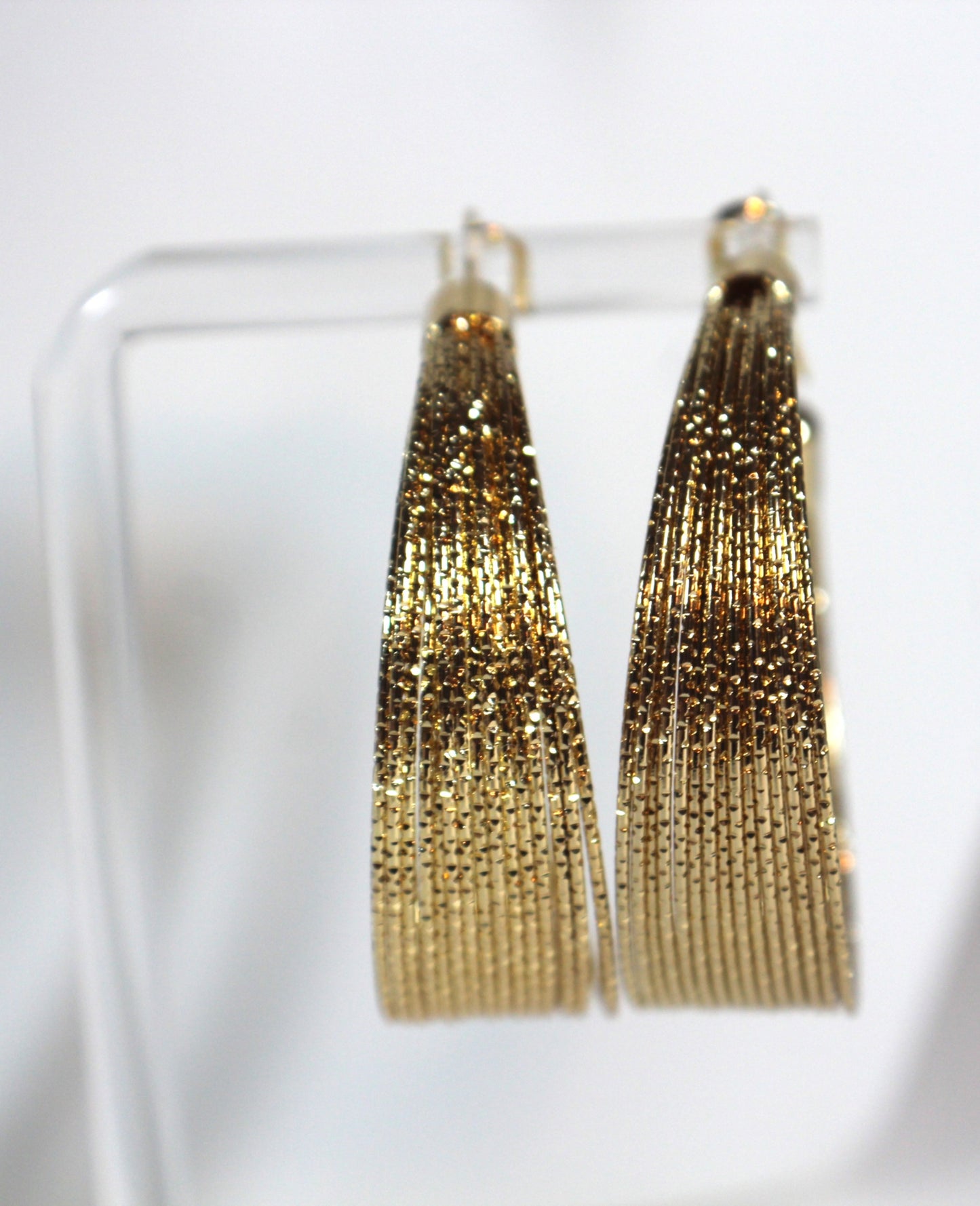 Textured Gold Hoop Earrings – 18K Gold Plated Stainless Steel