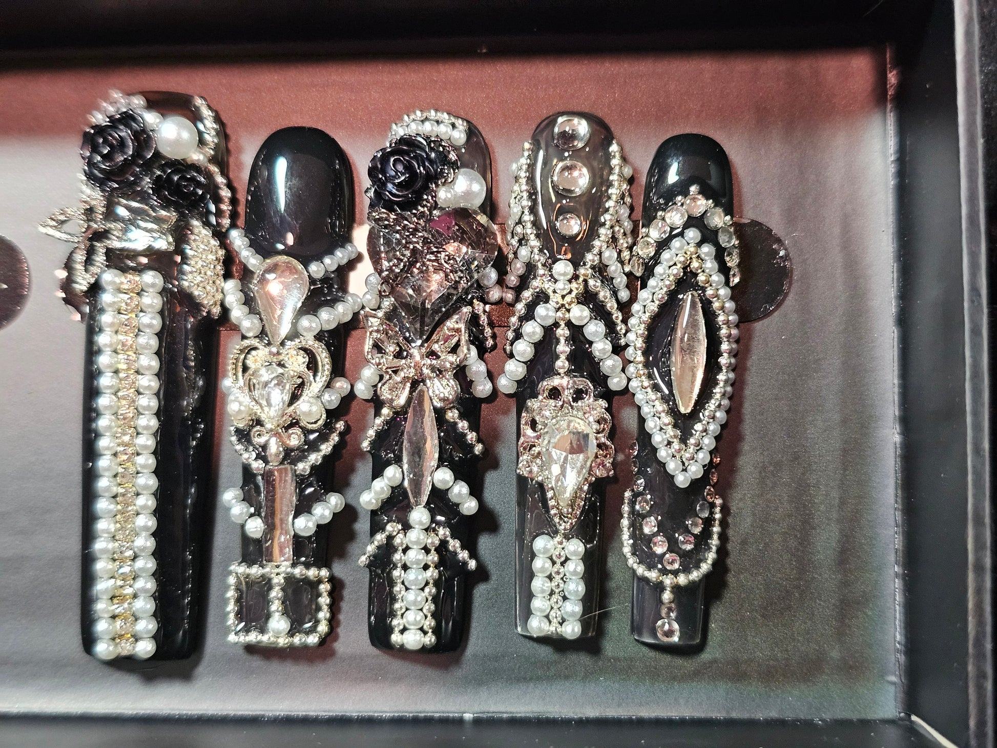 Be Jeweled - Whimsy's World LLC