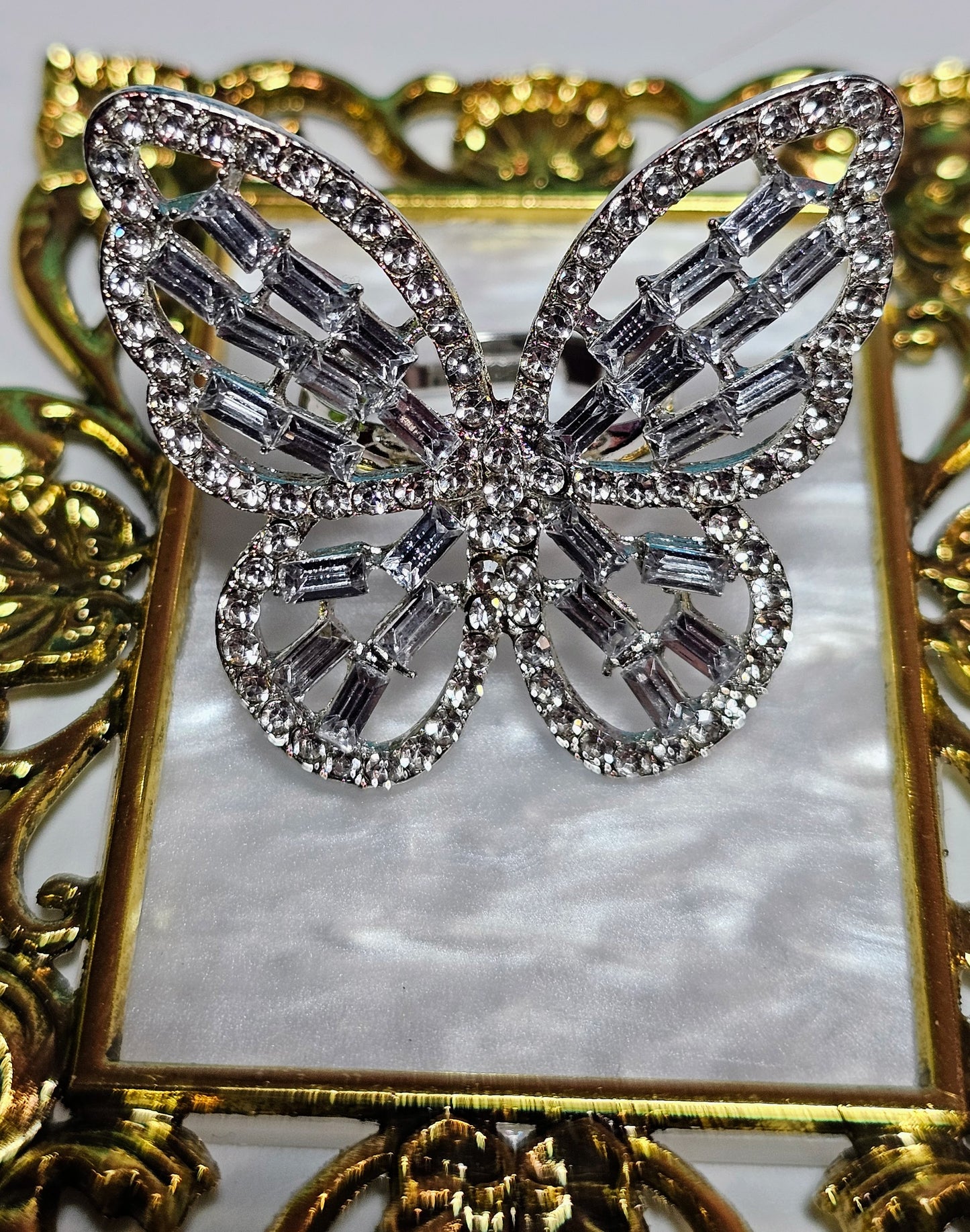 BUTTERFLY RING
