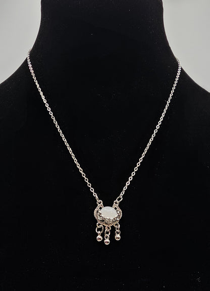 925 SILVER NECKLACE WITH WHITE JADE