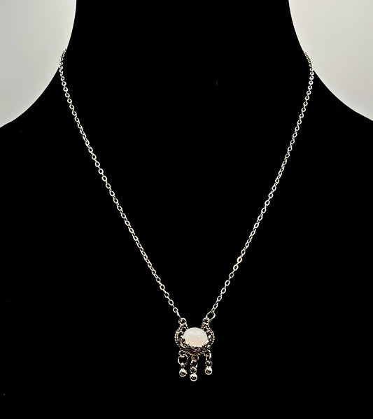925 SILVER NECKLACE WITH WHITE JADE