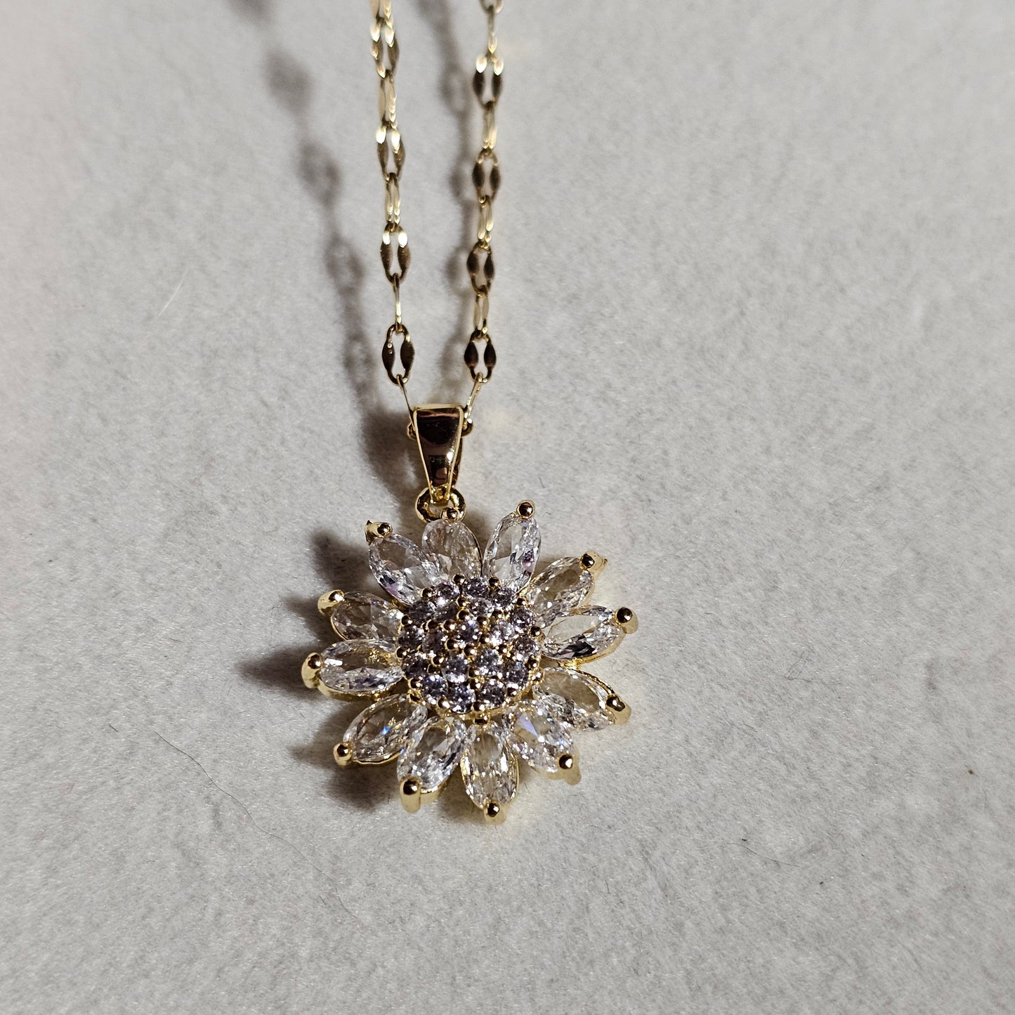 Daisy Flower Necklace