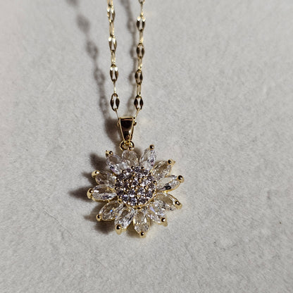 Daisy Flower Necklace