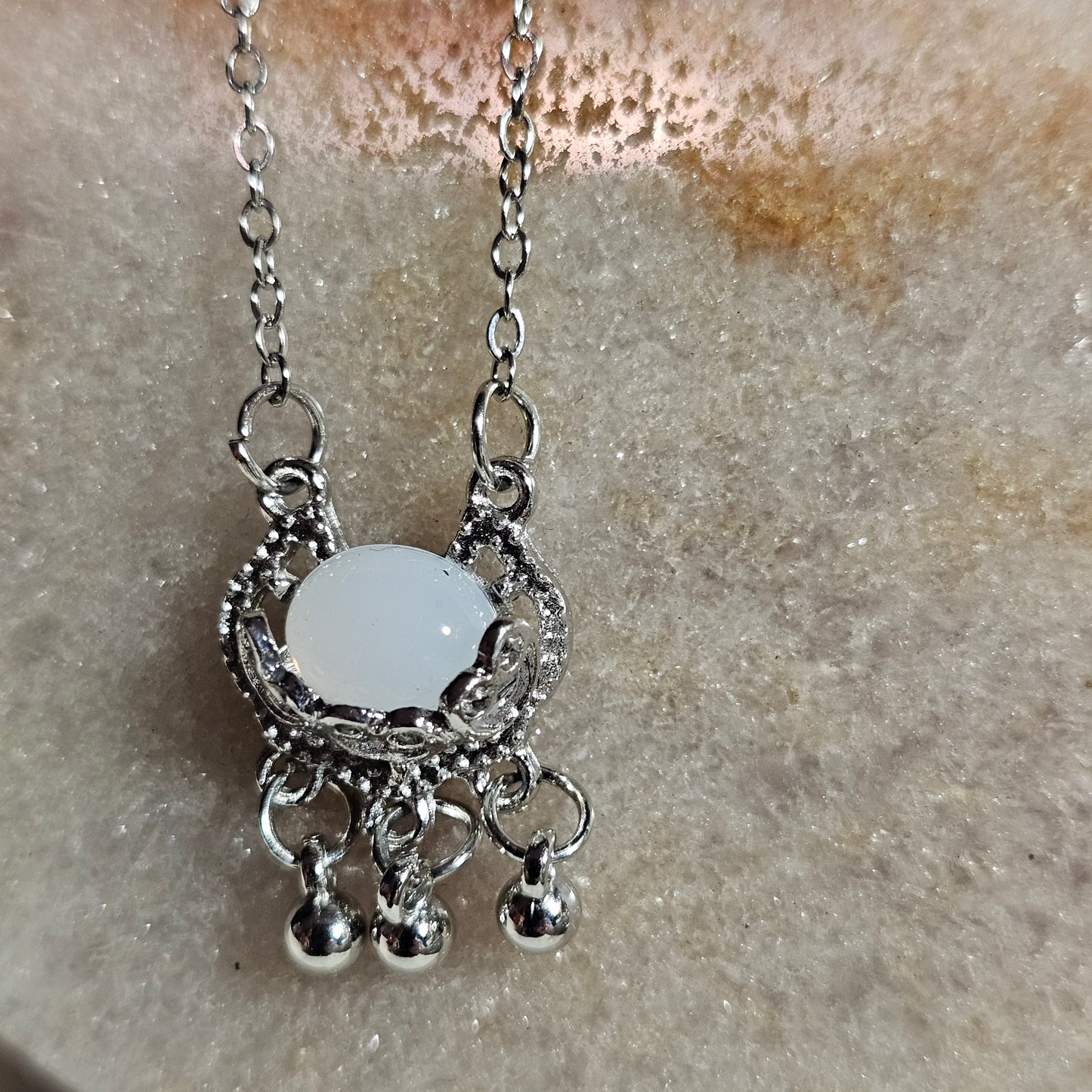 925 SILVER NECKLACE WITH WHITE JADE