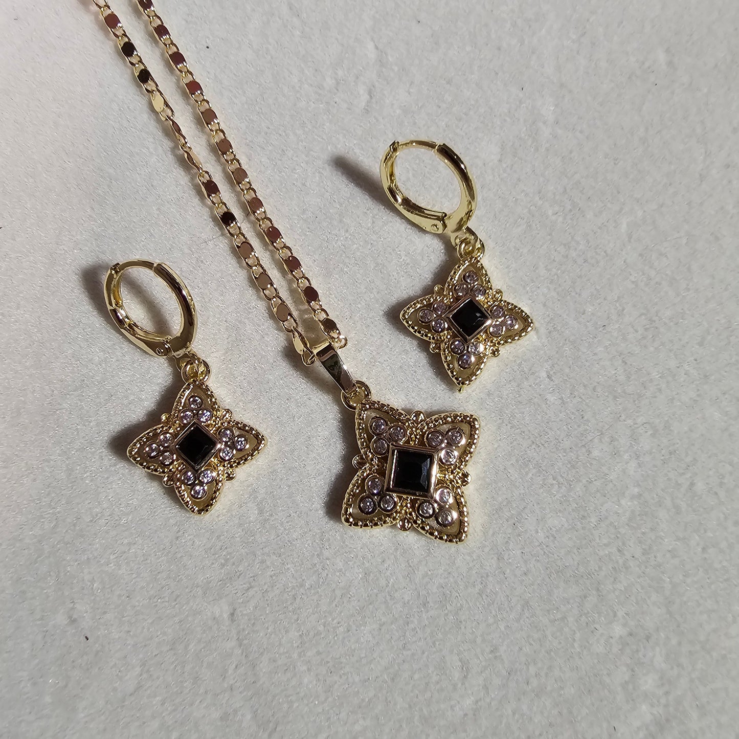 Star Shaped Necklace and Earring set