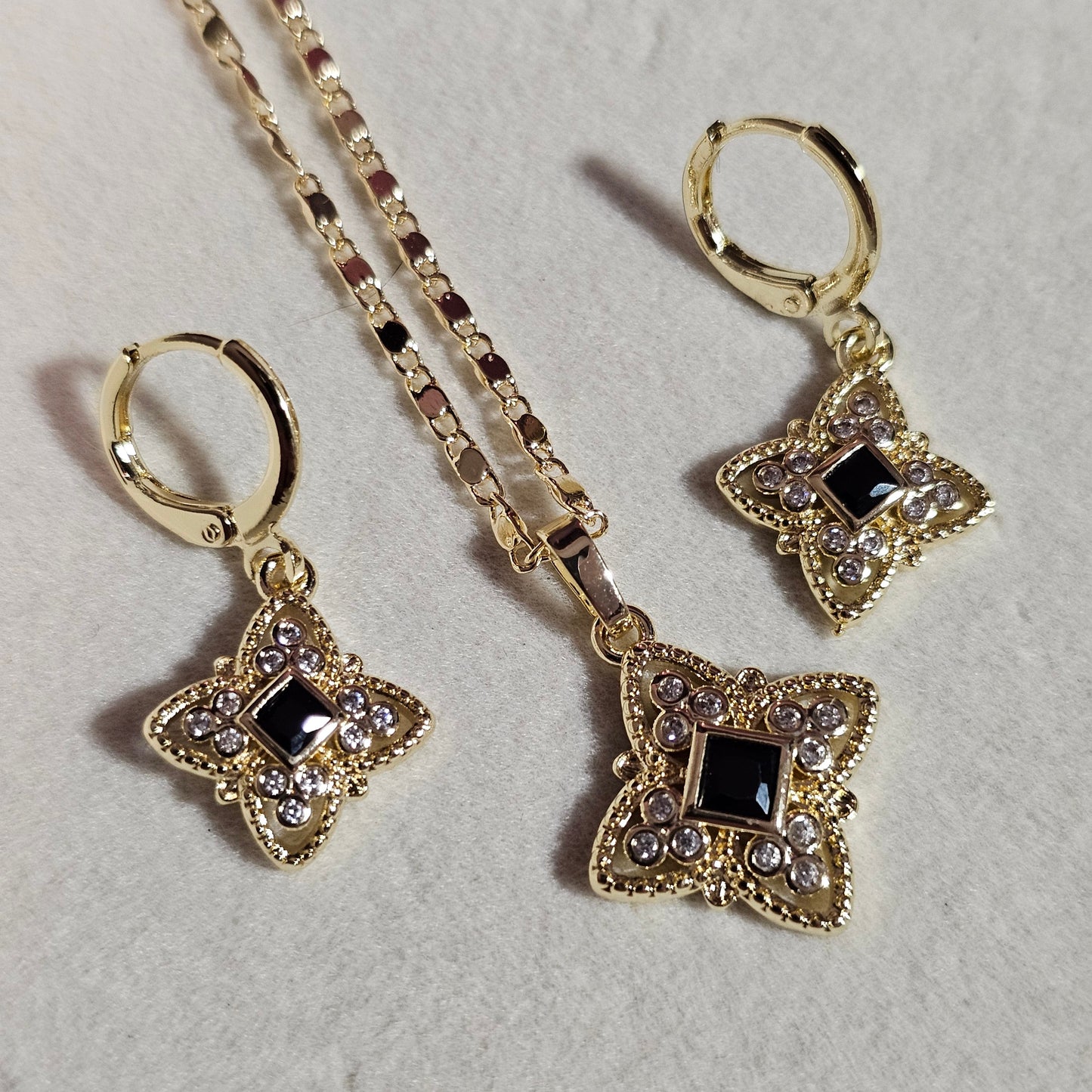 Star Shaped Necklace and Earring set