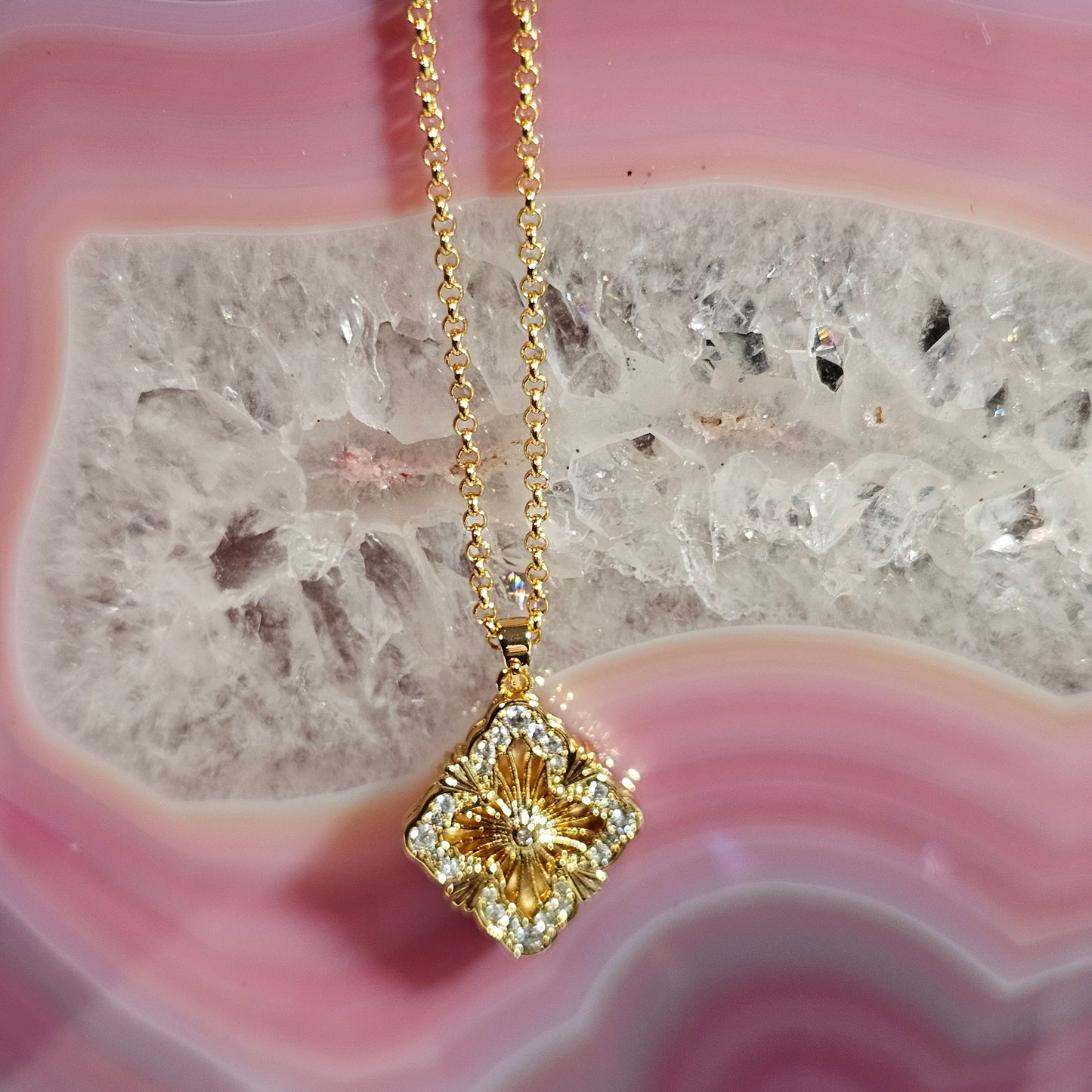 Four Leaf Cover Pendant