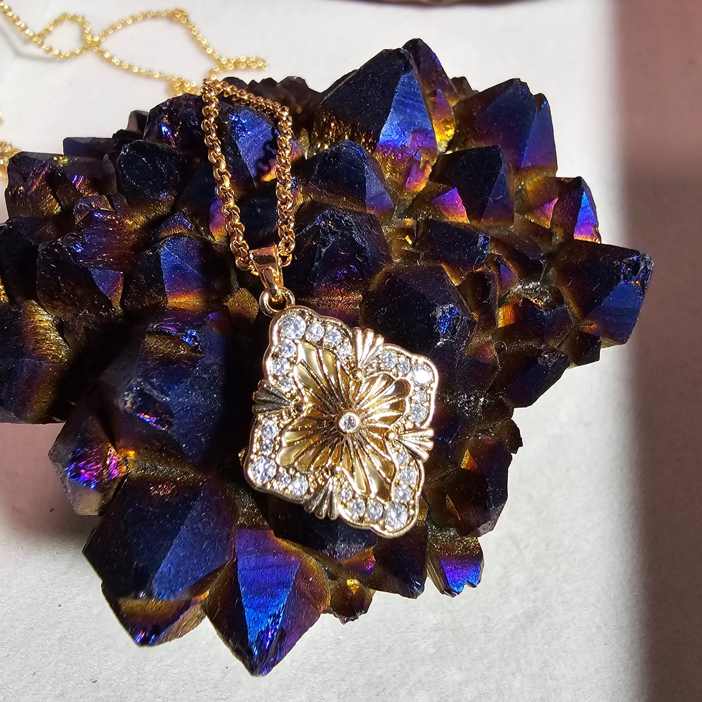 Four Leaf Cover Pendant