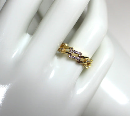 The Chic Link Spark Ring