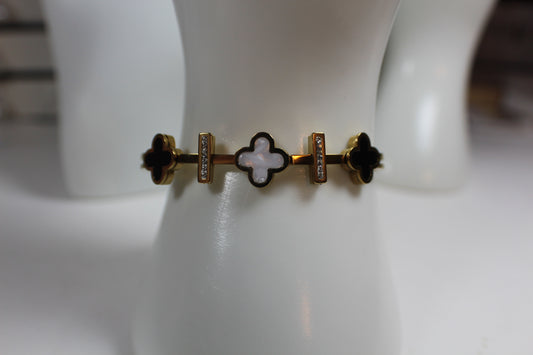 Midnight Clover Luxe Bangle