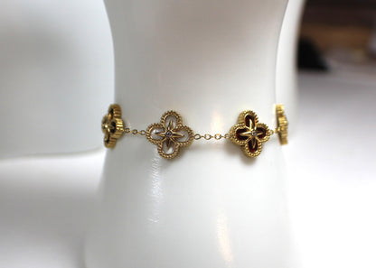 Reversible Clover Charm Bracelet