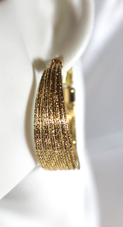 Textured Gold Hoop Earrings – 18K Gold Plated Stainless Steel