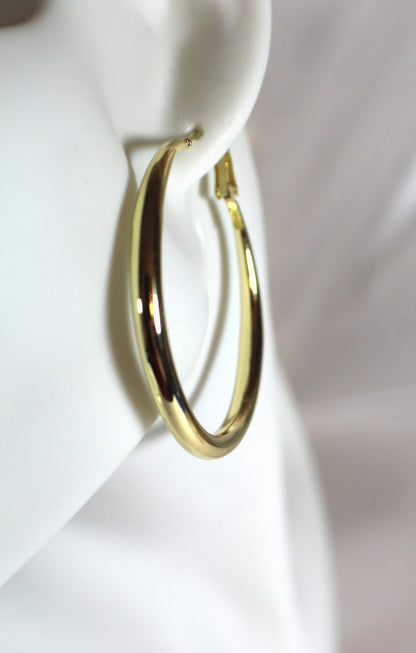 Classic Gold Hoop Earrings – 18K Gold Plated Stainless Steel
