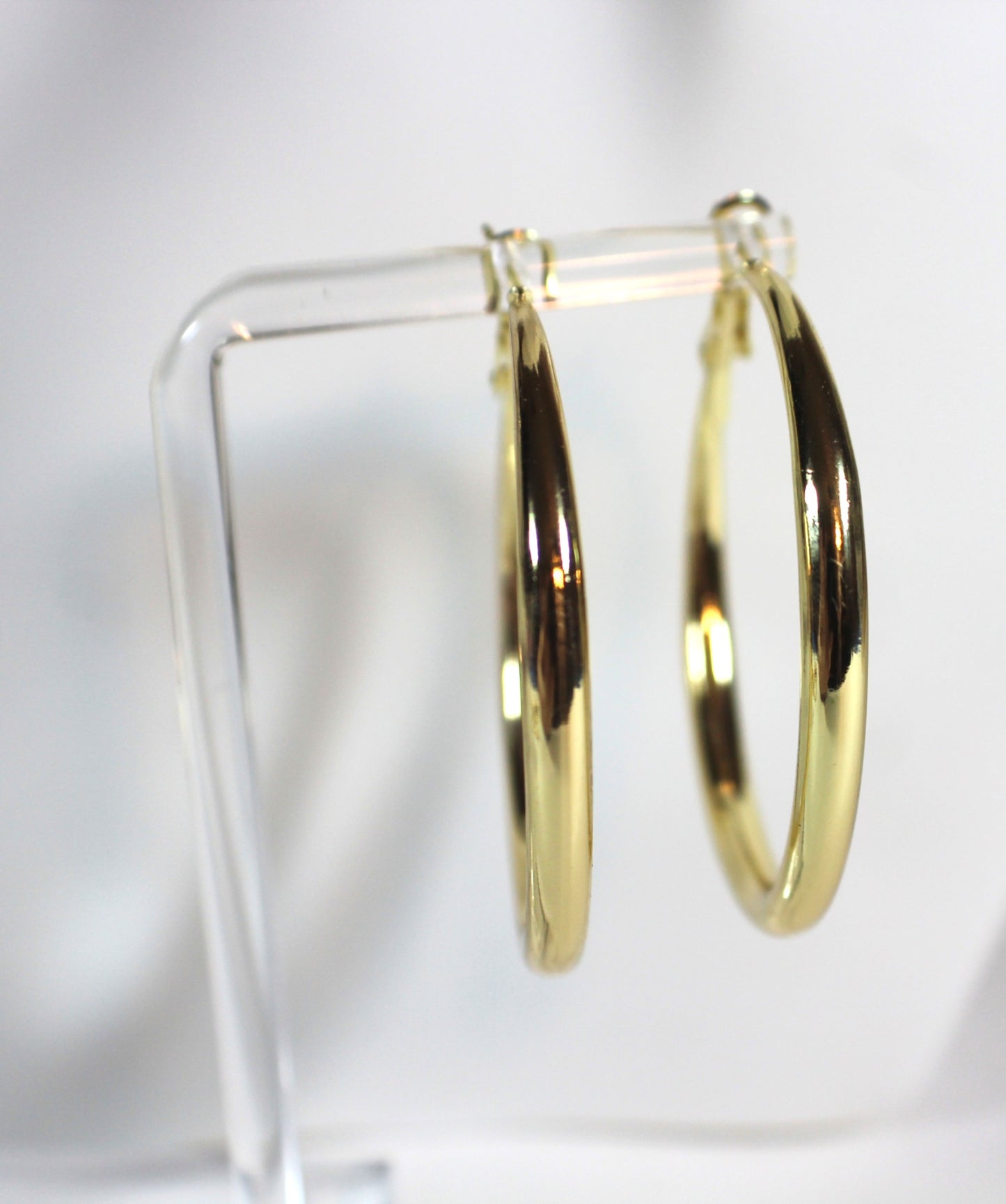 Classic Gold Hoop Earrings – 18K Gold Plated Stainless Steel