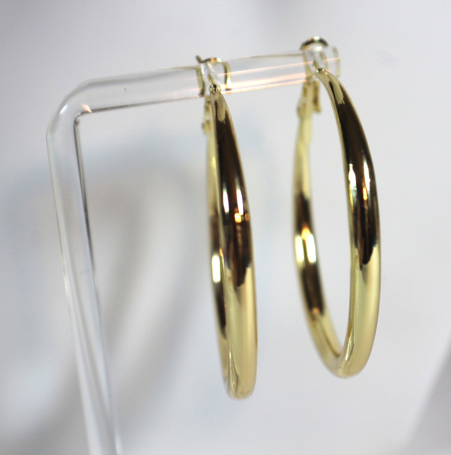 Classic Gold Hoop Earrings – 18K Gold Plated Stainless Steel