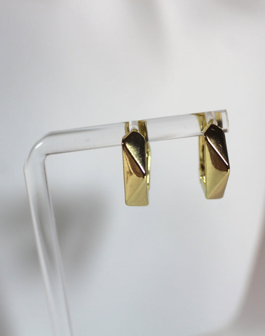 Geometric Folded Hoop Earrings – 18K Gold Plated Stainless Steel
