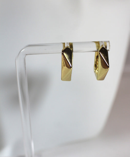 Geometric Folded Hoop Earrings – 18K Gold Plated Stainless Steel