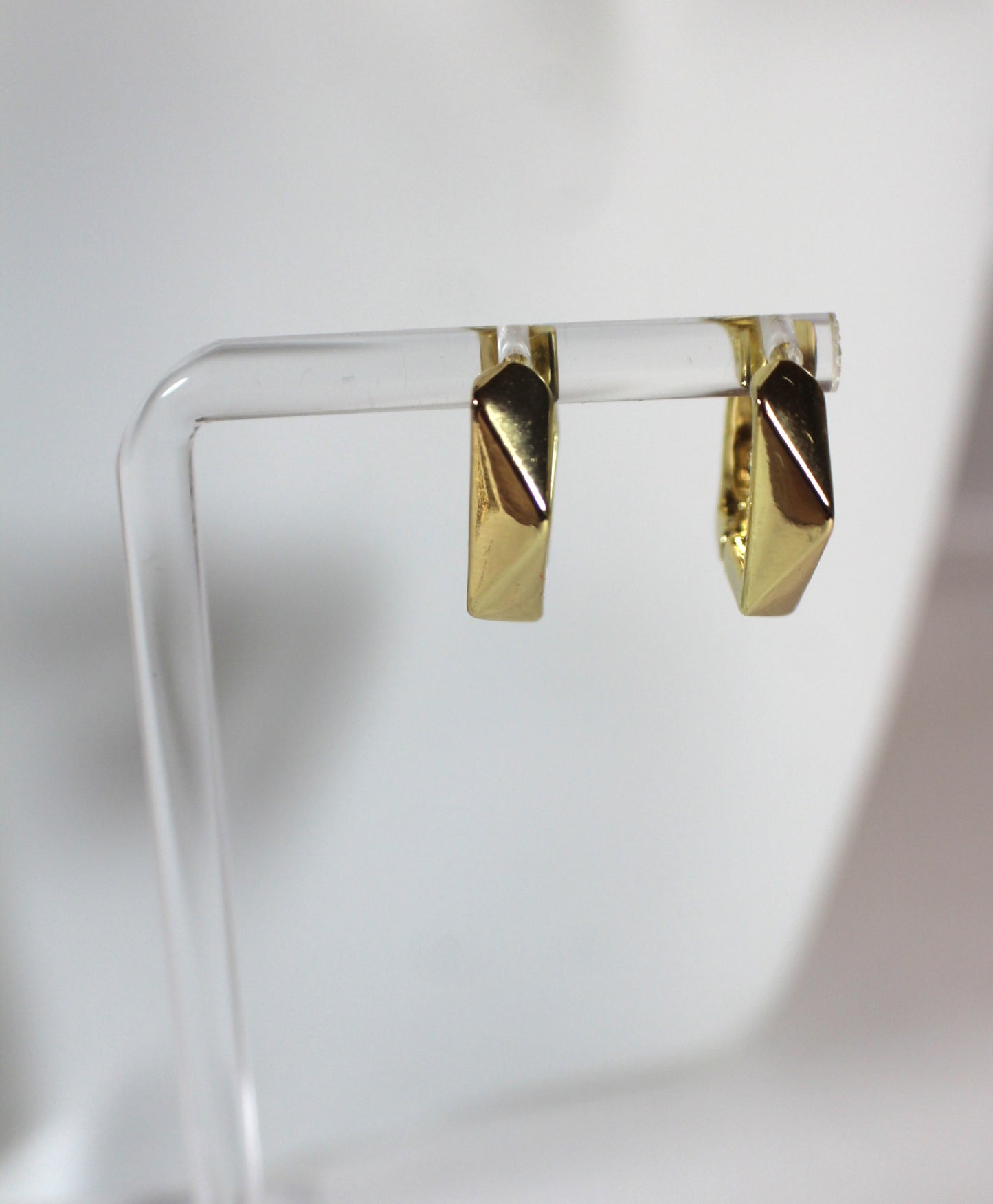 Geometric Folded Hoop Earrings – 18K Gold Plated Stainless Steel