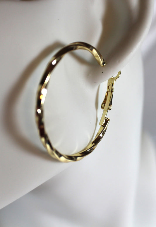 Twisted Gold Hoop Earrings – 18K Gold Plated Stainless Steel
