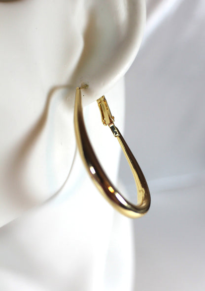 Slim Oval Gold Hoop Earrings – 18K Gold Plated Stainless Steel