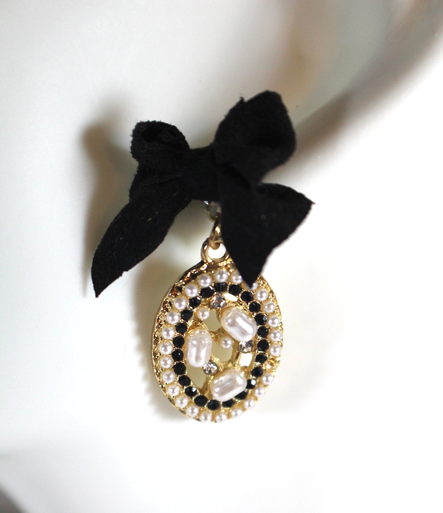 Midnight Pearl Bow Earrings