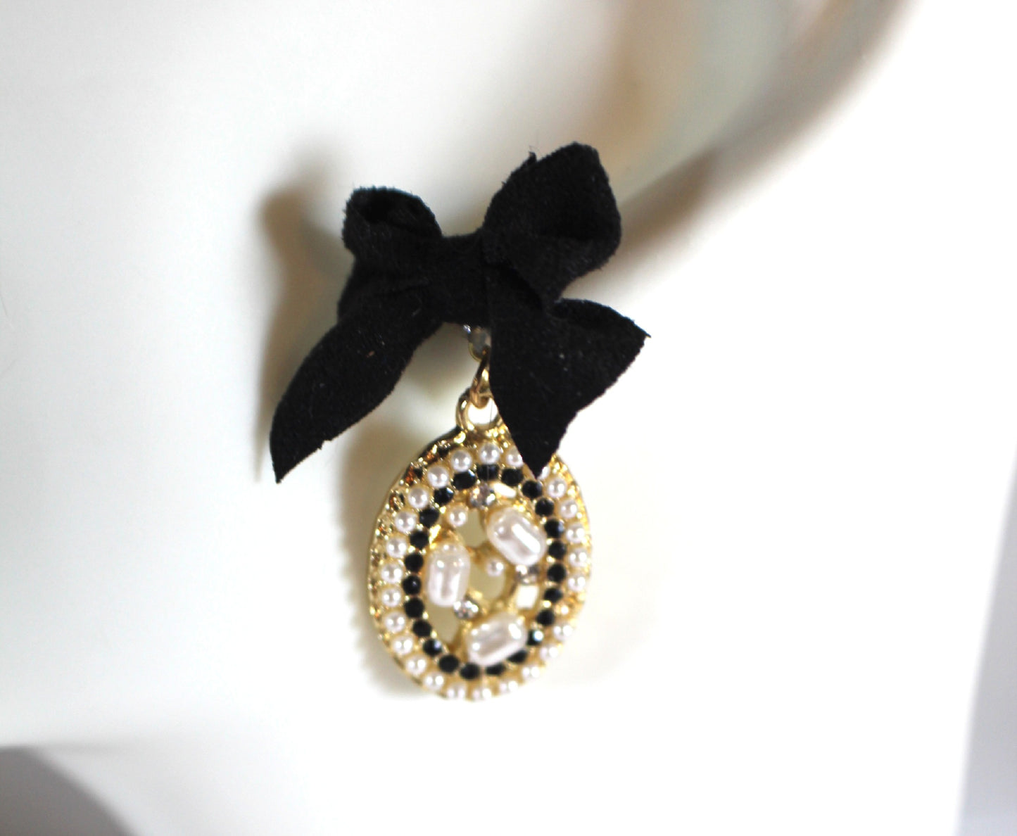 Midnight Pearl Bow Earrings
