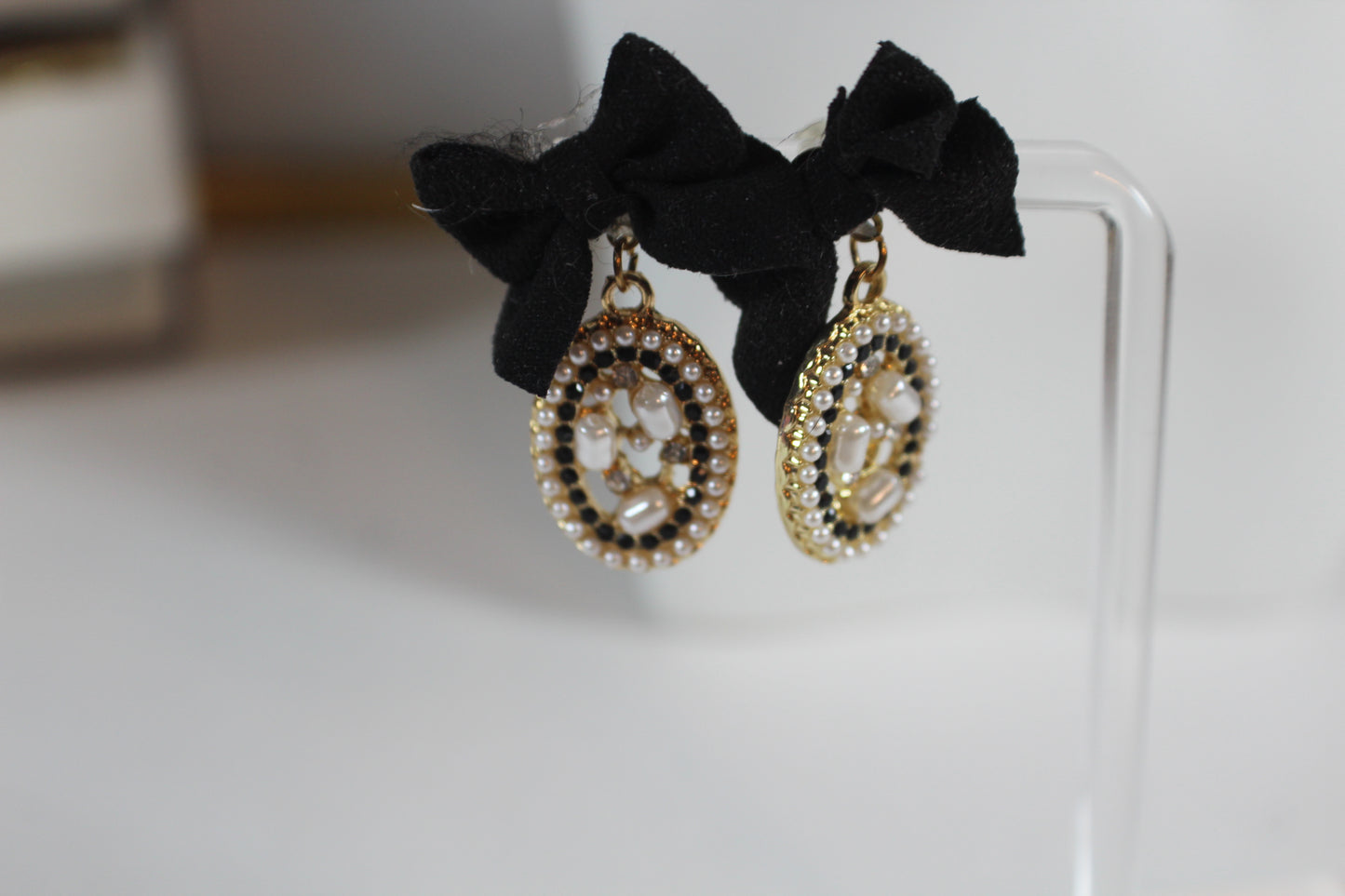 Midnight Pearl Bow Earrings