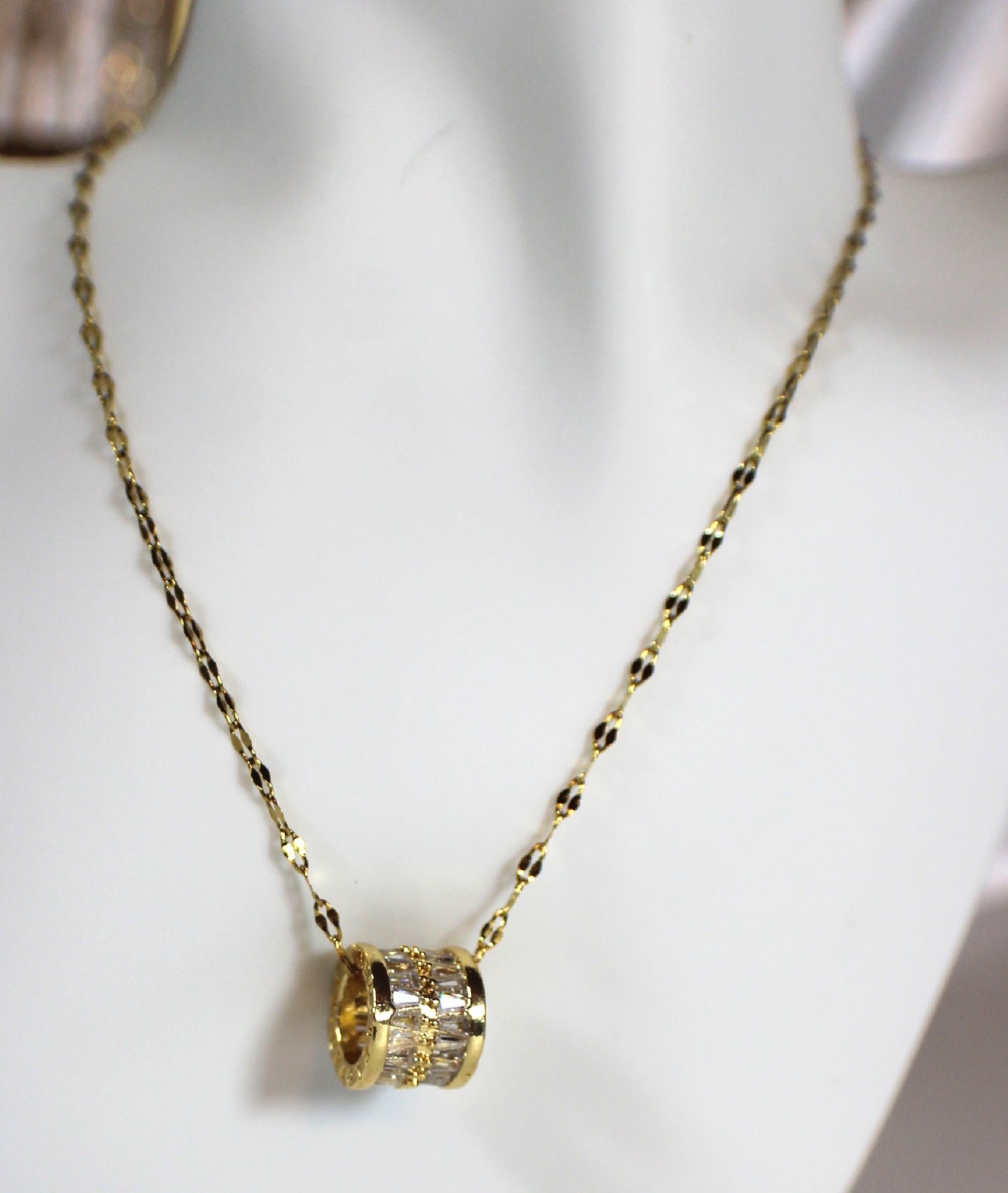 Luxe Baguette Barrel Necklace