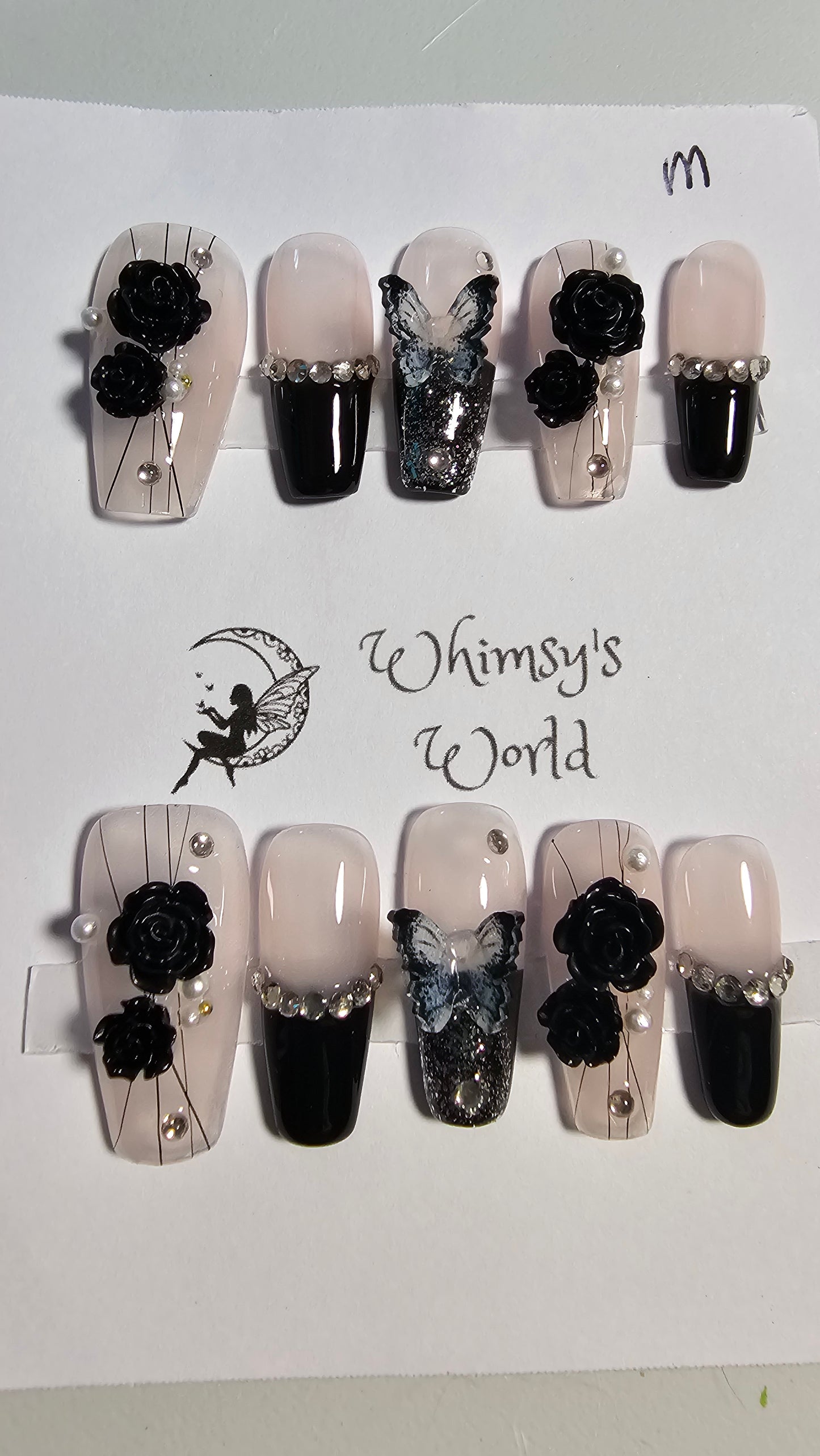 MIDNIGHT BUTTERFLIES - PRESS ON NAILS