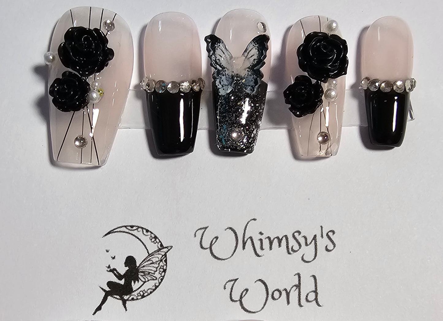 MIDNIGHT BUTTERFLIES - PRESS ON NAILS